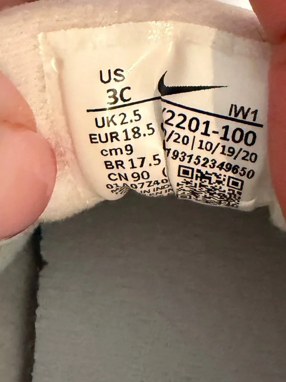 Baby Nike size 3c
